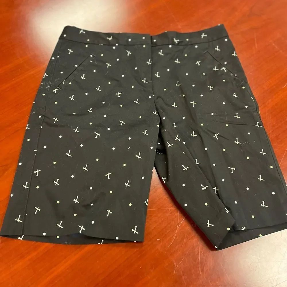 IZOD Golf Tee Stretch Shorts sz 10 EUC